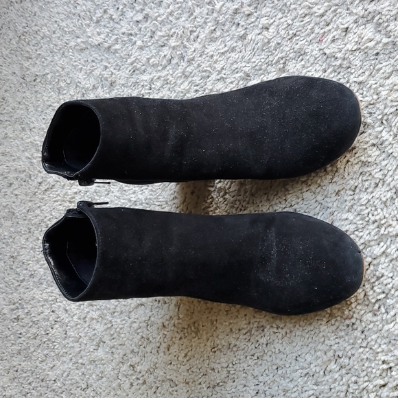 NC Floriann Block-Heel Ankle Suede Booties in Black Size 7.5 - Picture 3 of 8